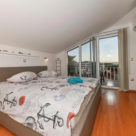 Apartament Hedko *